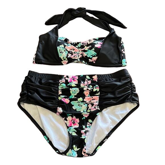 Essentials by Body Concepts 0X 2 Piece Swimsuit Halter Pin Up Girl Retro Look - Picture 1 of 9